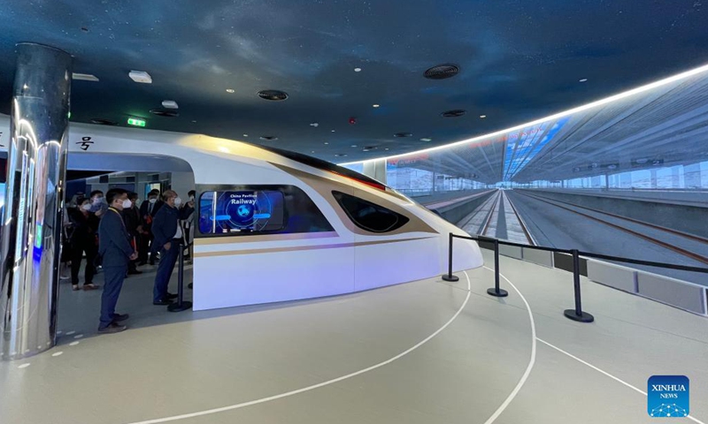 Photo taken on Oct. 1, 2021 shows a panda robot at the China Pavilion of Expo 2020 Dubai in Dubai, the United Arab Emirates. Covering an area of 4,636 square meters, the China Pavilion was designed with inspiration drawn from the traditional Chinese lantern, symbolizing hope, light and gathering.Photo:Xinhua