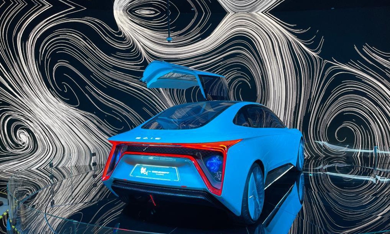 Photo taken on Oct. 1, 2021 shows a panda robot at the China Pavilion of Expo 2020 Dubai in Dubai, the United Arab Emirates. Covering an area of 4,636 square meters, the China Pavilion was designed with inspiration drawn from the traditional Chinese lantern, symbolizing hope, light and gathering.Photo:Xinhua