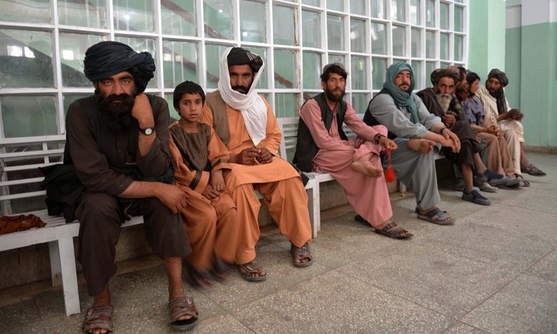 Relatives of patients wait at the Mirwais Regional Hospital in Kandahar city, southern Afghanistan, Sept. 30, 2021.(Photo: Xinhua)