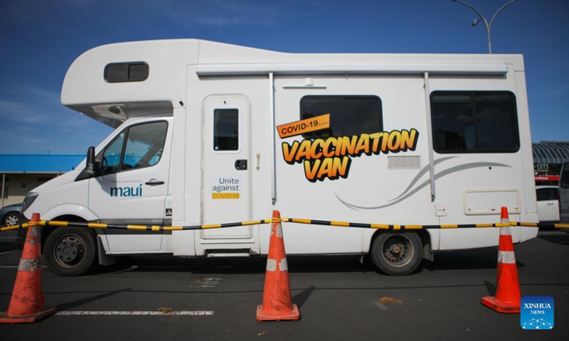 Photo taken on Oct. 16, 2021 shows a COVID-19 vaccination van in Auckland, New Zealand.Photo:Xinhua