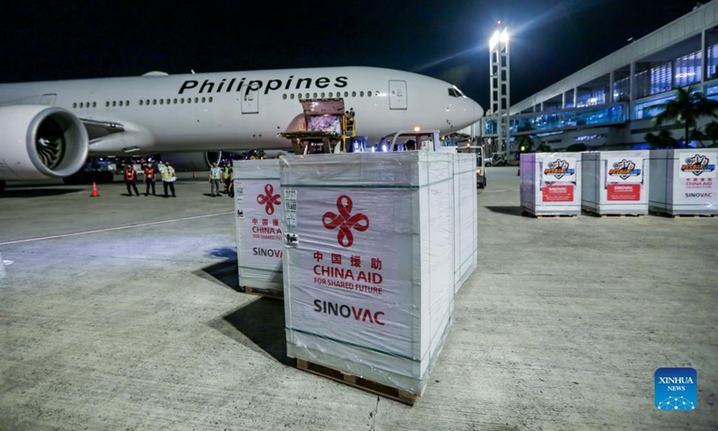 Cargos containing Sinovac vaccines are seen in Pasay City, the Philippines on Oct. 24, 2021. China donated another batch of Sinovac CoronaVac vaccines to the Philippines on Sunday to support the country's COVID-19 vaccination campaign. The donation arrived in Manila along with the vaccines of the same brand that the Philippines purchased from China.(Photo: Xinhua)