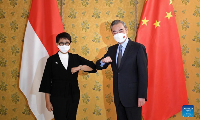 Chinese State Councilor and Foreign Minister Wang Yi meets with Indonesian Foreign Minister Retno Marsudi in Rome, Italy, Oct. 29, 2021.Photo:Xinhua