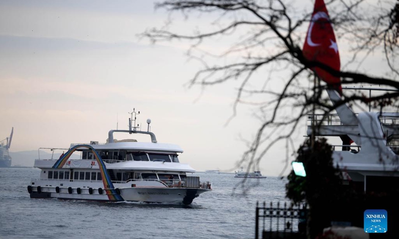 A passenger ship is seen in the Bosphorus Strait in Istanbul, Turkey, on Nov. 3, 2021. Tourism in Istanbul has gradually resumed, thanks to the progress in its vaccination drive against COVID-19, local media reported on Tuesday.(Photo: Xinhua)