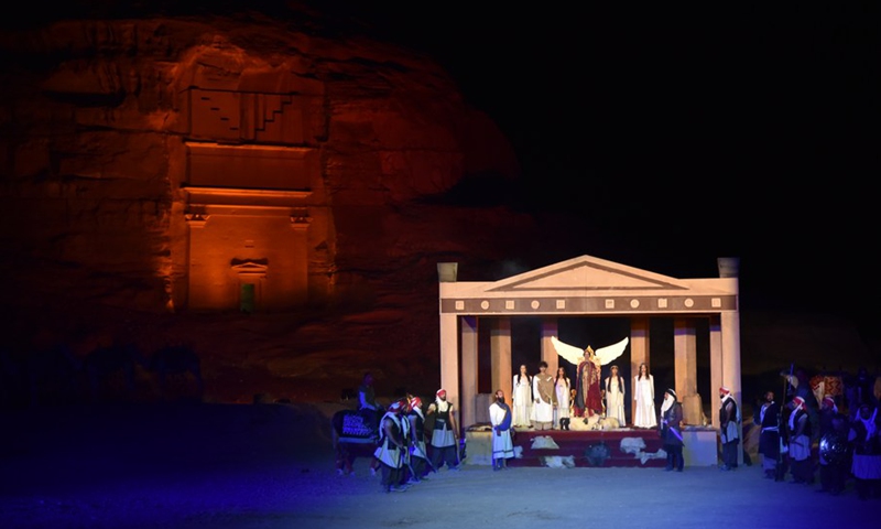 Photo taken on Nov. 4, 2021 shows an interactive performance about the Nabataean's warrior queen in Queen Shaklith Historical Re-enactment Show in Alula, Saudi Arabia.(Photo: Xinhua)