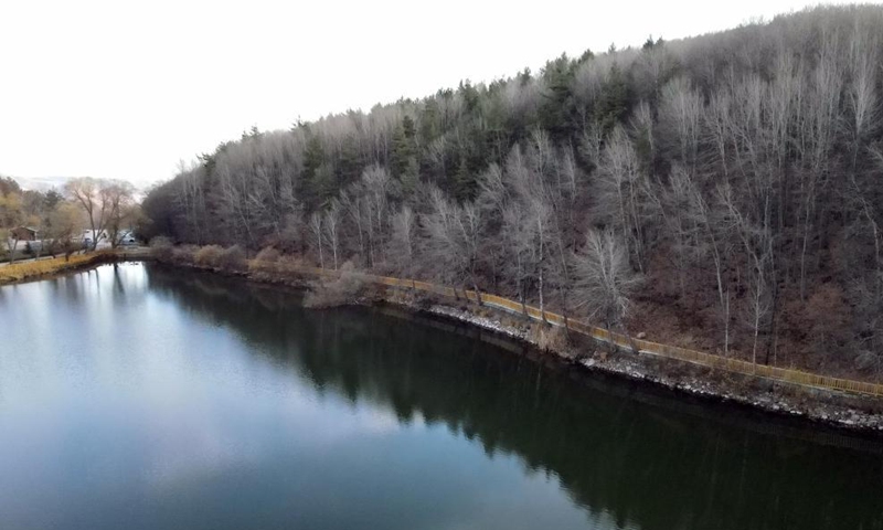 Aerial photo taken on Nov. 20, 2021 shows the autumnal scenery of the suburbs of Ankara, Turkey.Photo:Xinhua