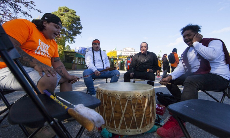 An Indigenous band performs at a commemoration event during the first National Day for Truth and Reconciliation in Toronto, Ontario, Canada, on Sept. 30, 2021.(Photo: Xinhua)