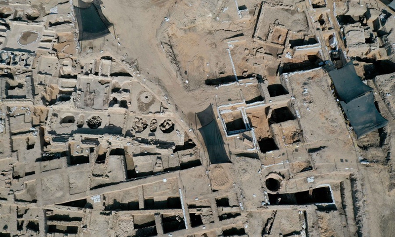 Aerial photo shows an excavation site in the central Israeli city of Yavne on Nov. 29, 2021.(Photo: Xinhua)