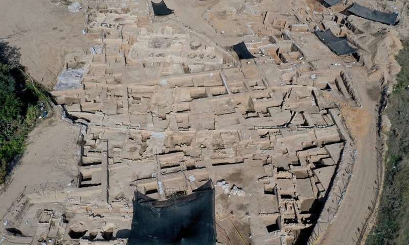 Aerial photo shows an excavation site in the central Israeli city of Yavne on Nov. 29, 2021.(Photo: Xinhua)