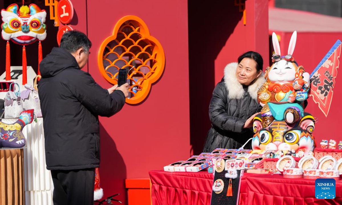 Feel festive buzz in Beijing as Spring Festival draws near