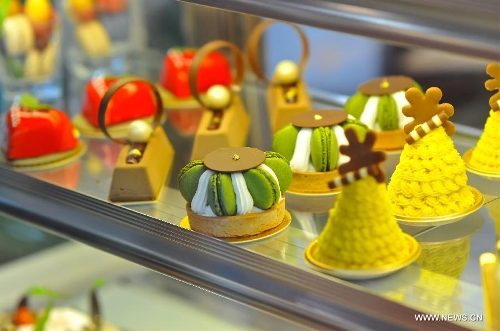 Delicate desserts displayed at Beijing exhibition - Global Times