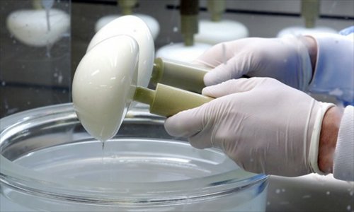 silicon breast implants