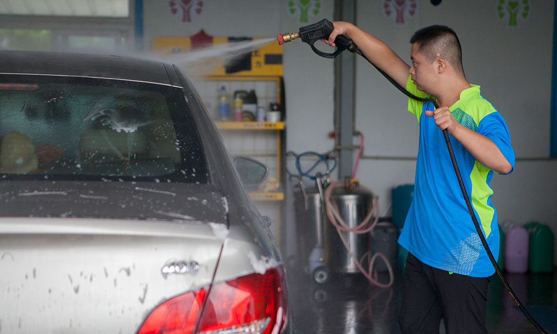 Car wash offers shine, solution for China’s mentally disabled workforce