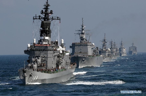 Japan's Maritime Self-Defense Force (MSDF) ships sail during a fleet review off Sagami Bay, Kanagawa prefecture, on Oct. 18, 2015. (Xinhua/Ma Ping) 