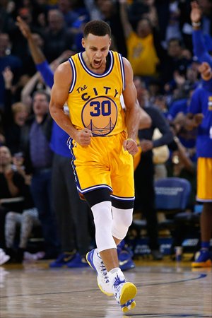 warriors make it   dozen wins