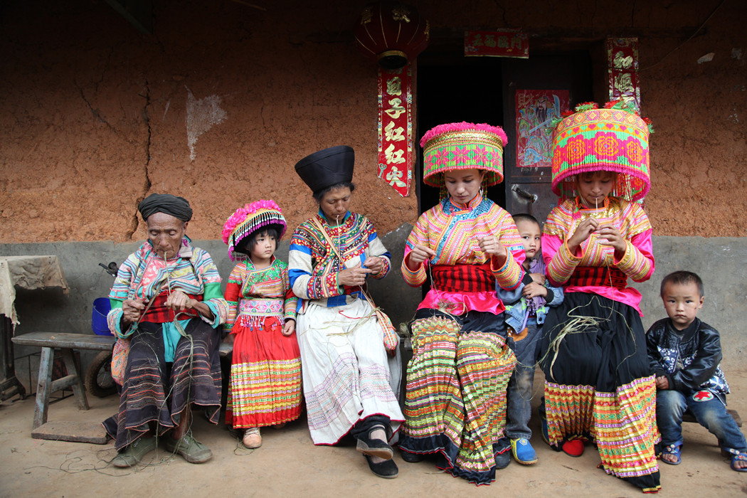 день яблока в англии. пиво лагер светлое. Town crier. британские традиции текст. непал народ.