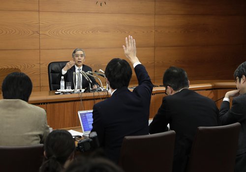Haruhiko Kuroda, governor of the Bank of Japan (BOJ), takes a question during a news conference at the central bank’s headquarters in Tokyo on Tuesday. The BOJ kept monetary policy steady and took a more upbeat view of the economy, reinforcing market expectations that it could begin tightening monetary policy, including raising interest rates, Reuters reported. Photo: CFP