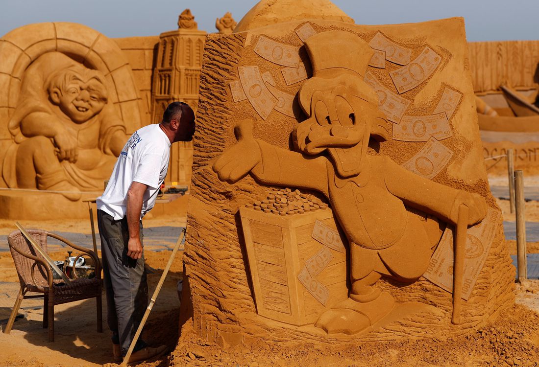 Sand Sculpture Festival "Disney Sand Magic" kicks off in Belgium Global Times