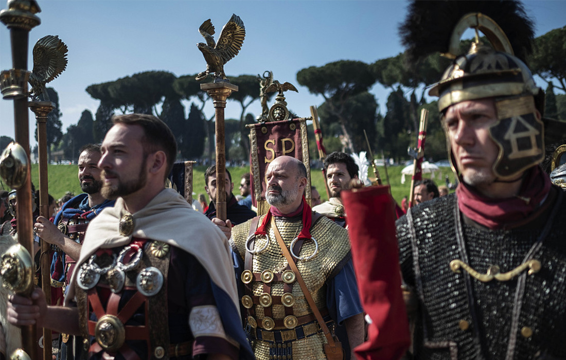 march in ancient costumes to celebrate 2,771st anniversary of