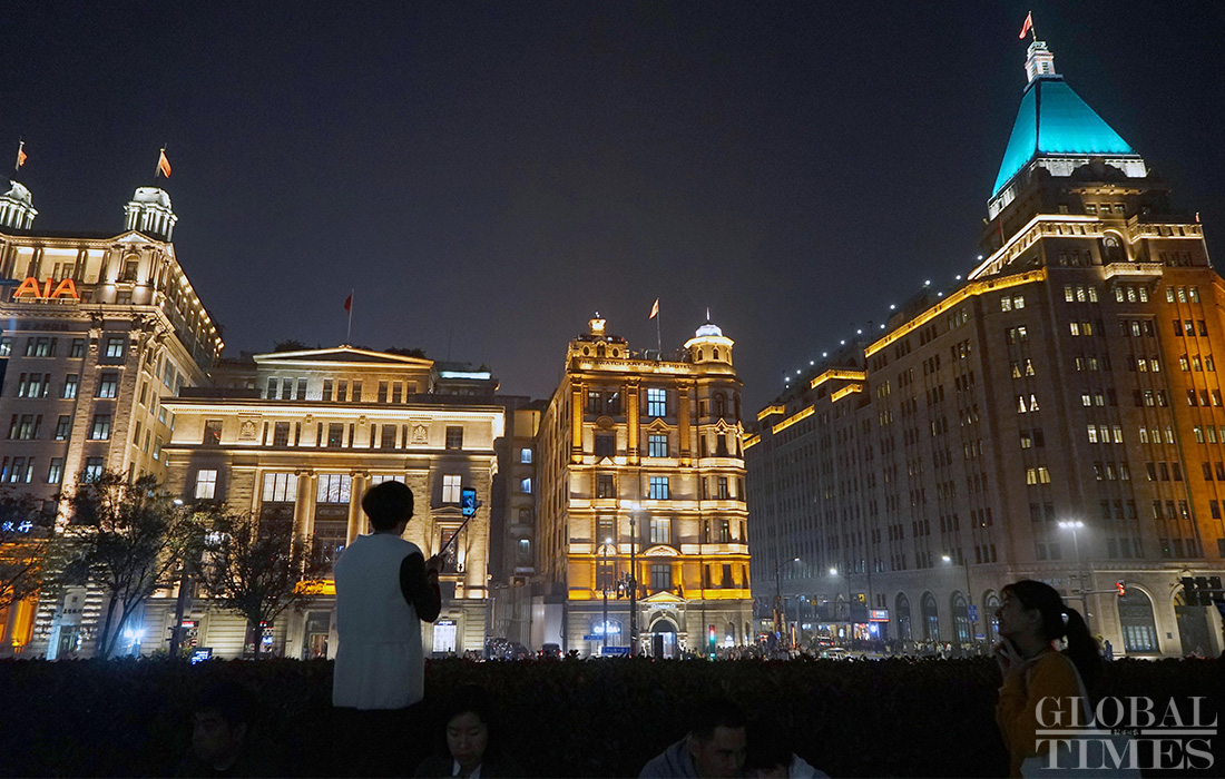 The 27 buildings of different architectural styles are illuminated with dazzling lights at the Shanghai Bund. Photo: Yang Hui/GT