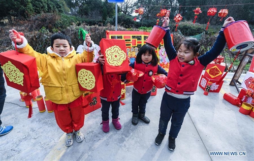 Children perform traditional folk dance to greet Spring Festival in ...