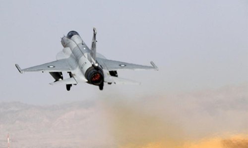 A JF-17 fighter jet attached to the Pakistan Air Force flies towards the designated airspace during an air-to-ground offensive operation drill conducted by two Chinese JH-7 fighter bombers and two Pakistani JF-17 fighter jets on Sept. 20, 2017, which is part of the Shaheen VI joint training exercise launched by the air forces of China and Pakistan on Sept. 8 and scheduled to conclude on Sept. 27, 2017. Photo: eng.chinamil.com.cn