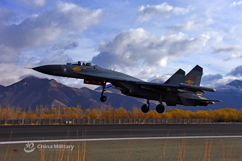 Fighter jets conduct air combat training - Global Times