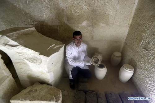 Egypt opens newly discovered Pharaonic tomb near Giza pyramids - Global ...
