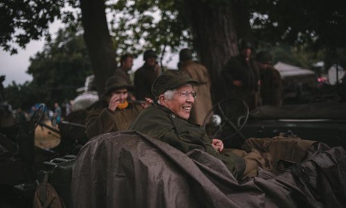 A veteran attends an event to mark the 75th anniversary of the D-Day landing in Normandy, France, June 4, 2019. Photo:Xinhua
