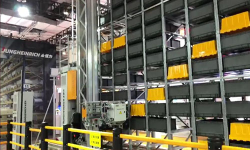 Video: A Miniload rack system at 2nd CIIE - Global Times
