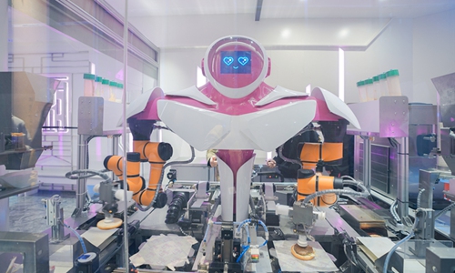 futuristic! robotic kitchen ready to serve