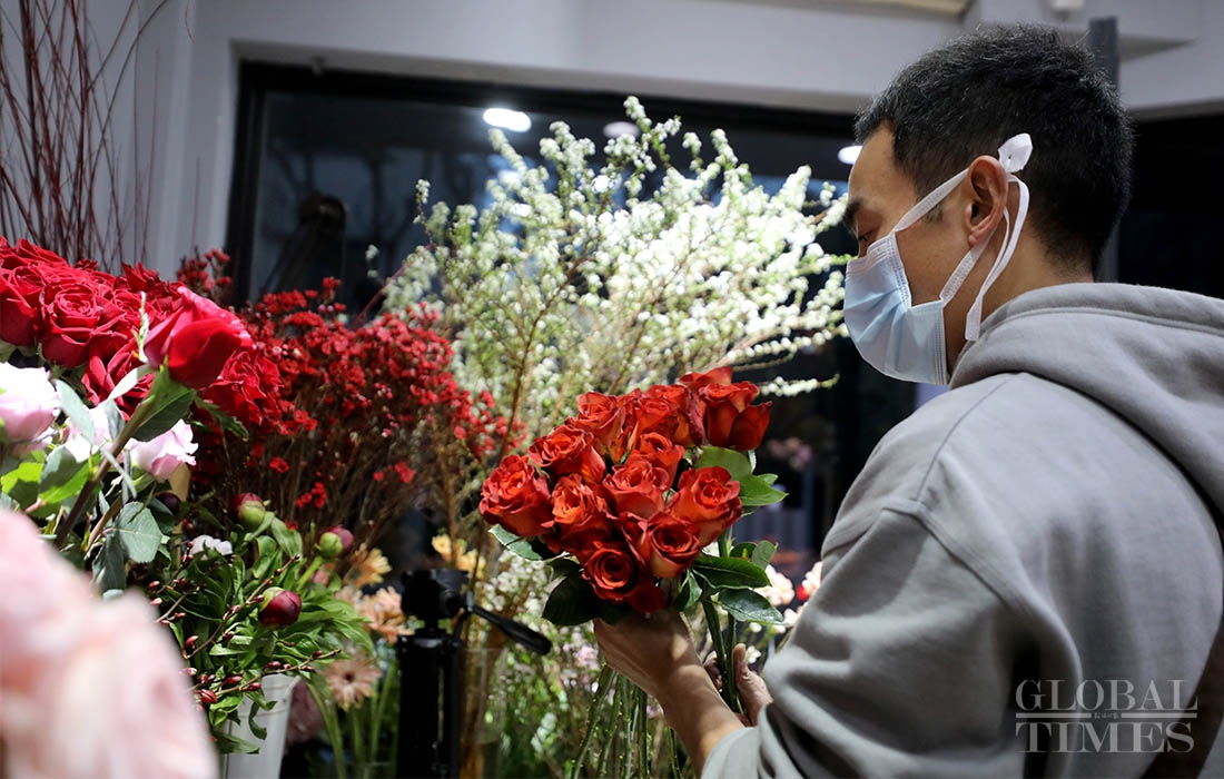 Shanghai florist faces COVID19 shortfall Global Times
