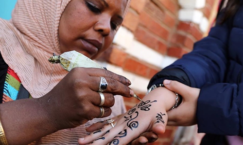 Nubian Henna Tattoos Attract Local Foreign Tourists In Upper Egypt S Aswan Village Global Times