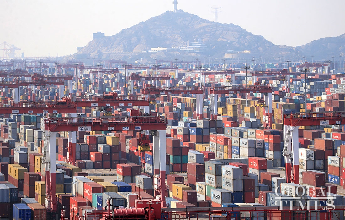 Container shipment at Yangshan Deep-water Port basically restored ...