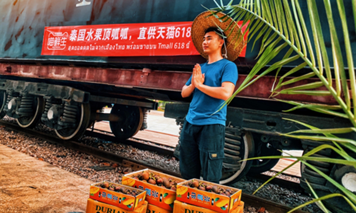 Thailand sent a special train carrying Thai fruit to China for sale on Tmall. Photo: courtesy of Tmall