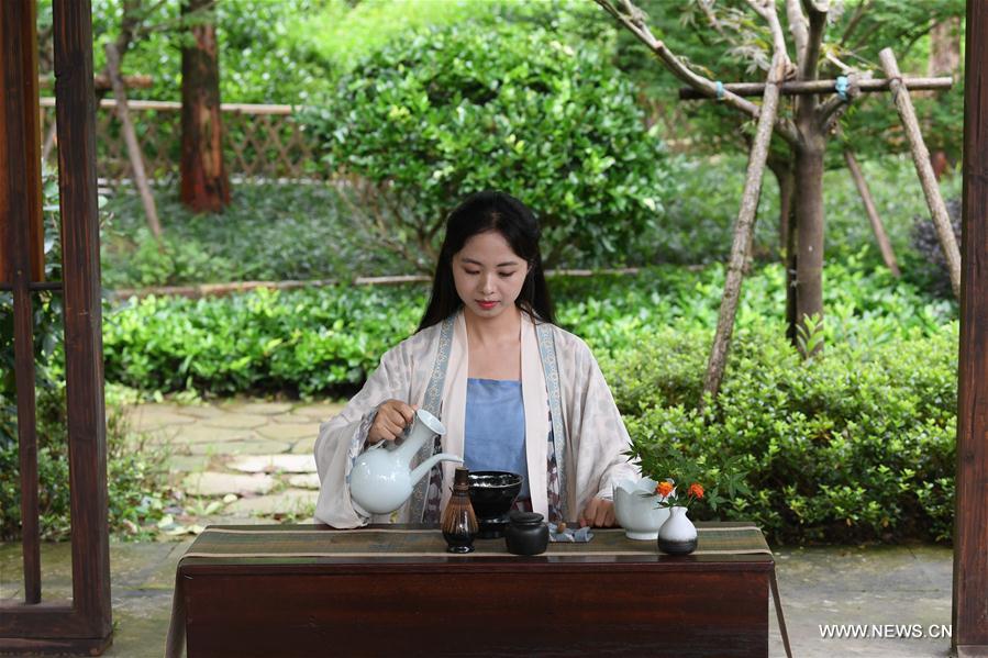 Locals working to bring out revival of Jingshan tea ceremony in