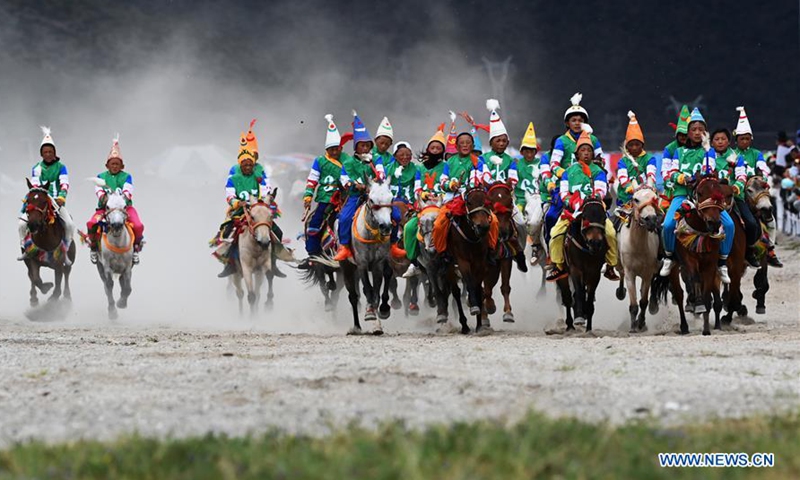 Dangjiren horse racing festival held in Damxung County, China's Tibet ...