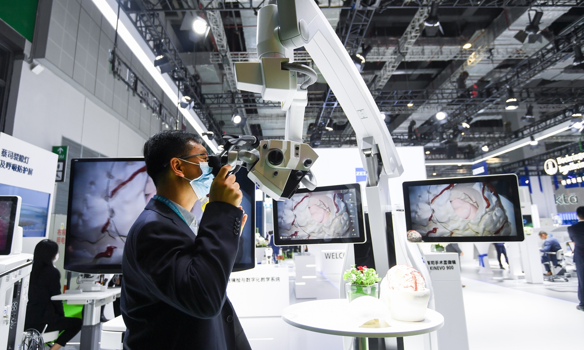 Hightech goods on full display in third CIIE Global Times