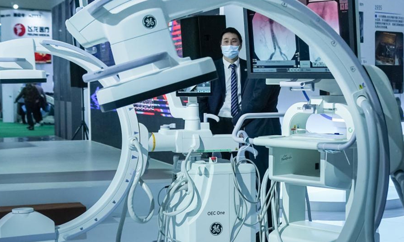 Photo taken on Nov. 11, 2020 shows a set of medical equipment displayed during the Second World Health Expo held in Wuhan, capital city of central China's Hubei Province. The 4-day Second World Health Expo kicked off here on Wednesday, with a focus on displaying cutting-edge science and technology in the global health industry. (Xinhua/Cheng Min)

