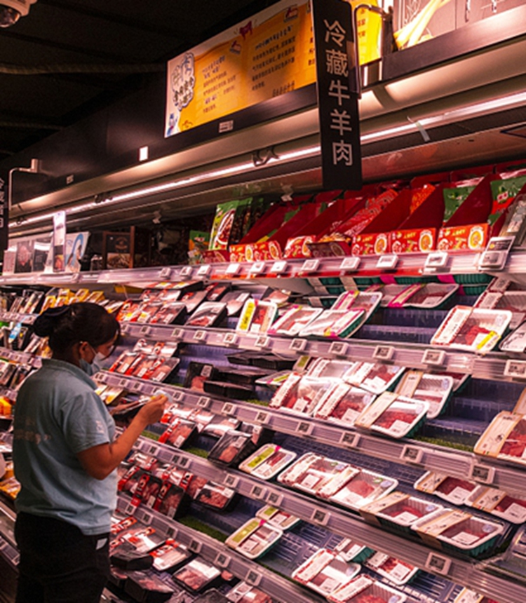 Imported beef is sold in a supermarket in Shanghai on August 20, 2020. Photo: VCG