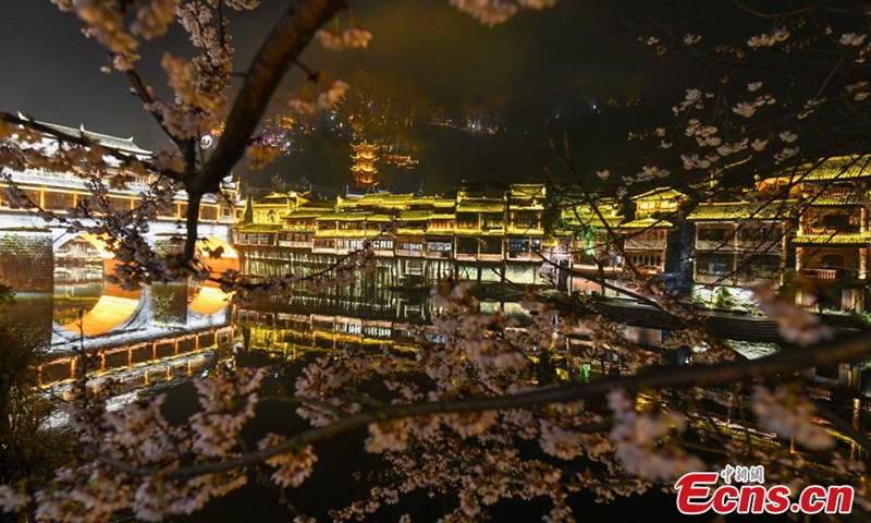 Photo taken on Feb. 16, 2021 shows the beautiful night view of the Fenghuang Town in Xiangxi Tujia and Miao autonomous prefecture, Central China's Hunan Province.Photo:China News Service