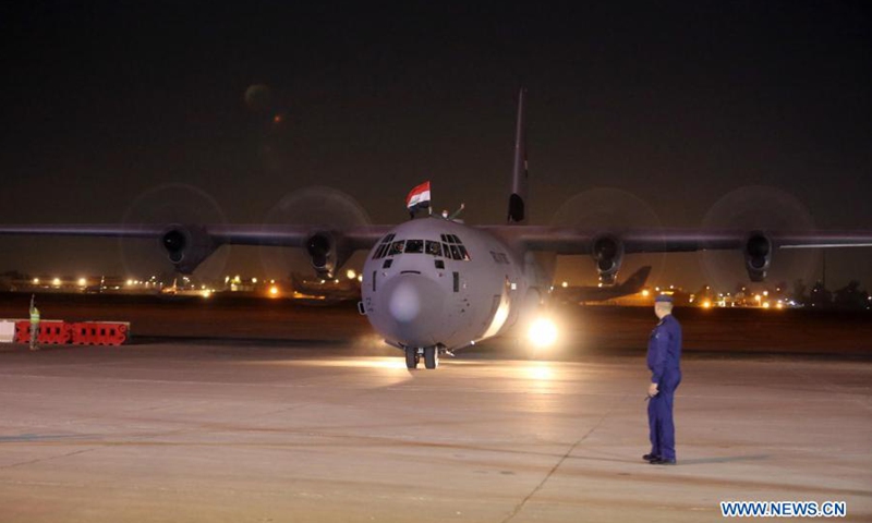 A plane carrying the COVID-19 vaccines donated by China arrives at an airbase in Baghdad, Iraq on March 2, 2021. Iraq received a shipment of China's COVID-19 vaccines on Tuesday.Photo:Xinhua