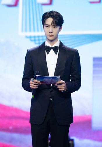 William N. Brown on the show 
Photo: Courtesy of Hunan Satellite TV