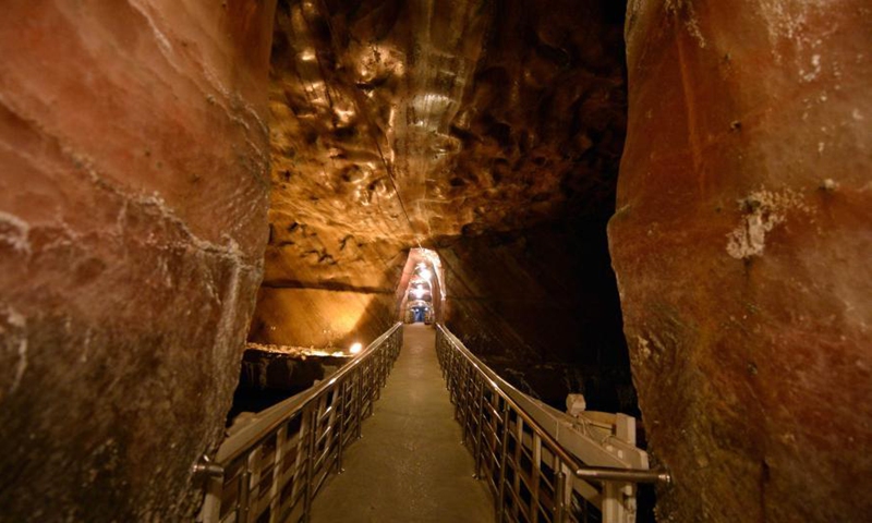 Photo taken on March 1, 2021 shows a view of the Khewra Salt Mine in Jhelum district of Pakistan's Punjab province. Himalayan pink salt produced in Pakistan is famous worldwide as it has been a preferred choice in daily diet and decorations.Photo:Xinhua
