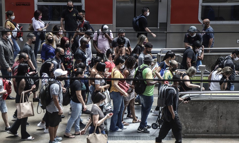 People wearing face masks are seen at a subway station in Sao Paulo, Brazil, Jan. 28, 2021.(Photo: Xinhua)