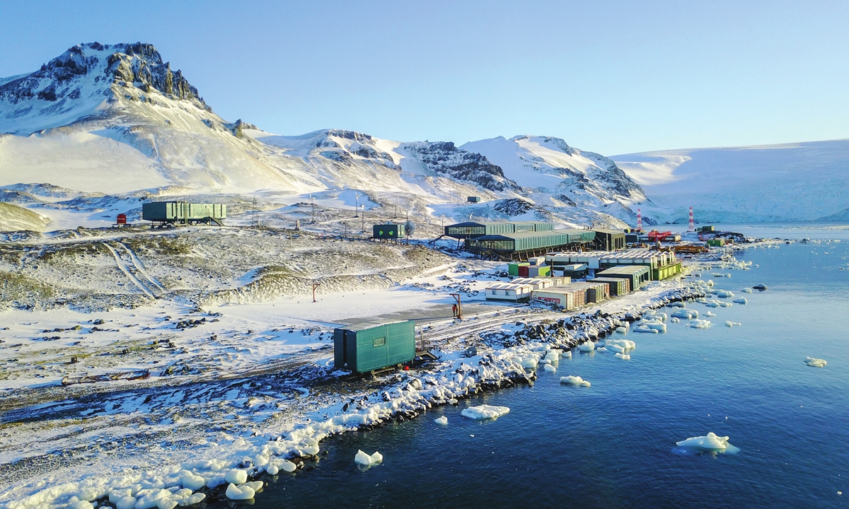 An aerial view of Brazil's new Comandante Ferraz Antarctic Station, located on King George Island, in Antarctica, on April 21, 2019 Photo: AFP