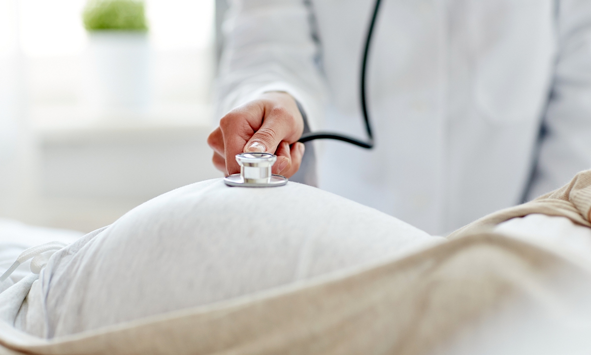 A view of routine check for a pregnant woman Photo: VCG