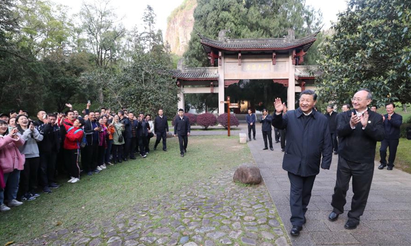 Xi Jinping, general secretary of the Communist Party of China Central Committee, waves to tourists while visiting a park dedicated to Zhu Xi, a renowned Chinese philosopher in the 12th century, in Nanping City, Fujian Province, March 22, 2021. Xi Jinping on Monday arrived in Fujian Province for inspection. Photo:Xinhua