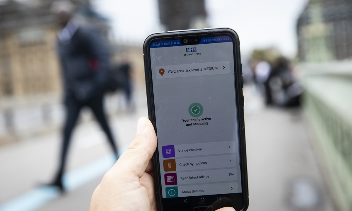 A mobile app for contact tracing in the UK Photo: VCG