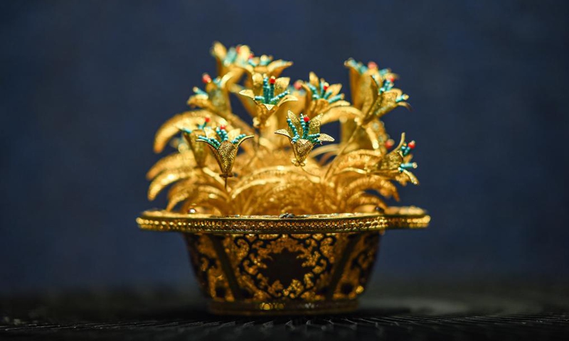 Photo taken on March 28, 2021 shows an artwork made with filigree inlay techniques at Hainan Museum in Haikou, south China's Hainan Province. An art exhibition of artworks made with filigree inlay techniques opened at Hainan Museum on Sunday.(Photo: Xinhua)