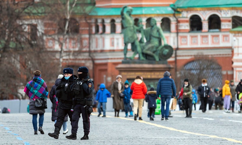 Police wearing face masks patrol at the Red Square in Moscow, Russia, on March 23, 2021.(Photo: Xinhua)